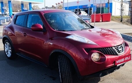 Nissan Juke II, 2014 год, 918 000 рублей, 2 фотография
