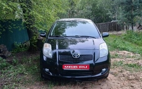 Toyota Yaris III рестайлинг, 2008 год, 518 000 рублей, 1 фотография