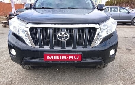 Toyota Land Cruiser Prado 150 рестайлинг 2, 2013 год, 2 955 000 рублей, 3 фотография