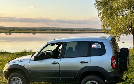 Chevrolet Niva I рестайлинг, 2009 год, 345 000 рублей, 3 фотография