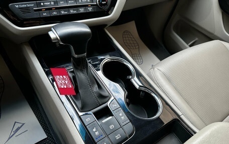 KIA Carnival III, 2020 год, 2 750 000 рублей, 18 фотография