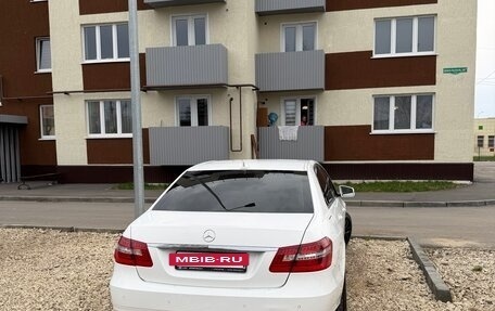 Mercedes-Benz E-Класс, 2012 год, 1 550 000 рублей, 2 фотография