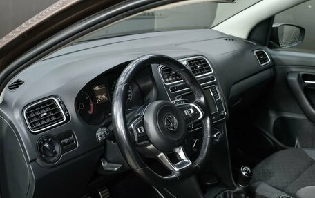 Volkswagen Polo VI (EU Market), 2018 год, 1 070 000 рублей, 14 фотография