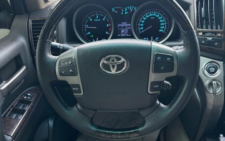 Toyota Land Cruiser 200, 2008 год, 2 390 000 рублей, 7 фотография