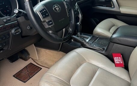 Toyota Land Cruiser 200, 2008 год, 2 390 000 рублей, 6 фотография