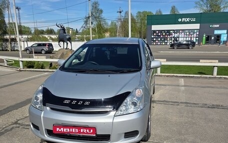 Toyota Wish II, 2005 год, 830 000 рублей, 1 фотография