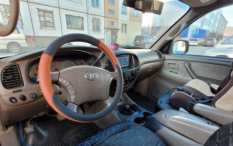 Toyota Sequoia II рестайлинг, 2004 год, 1 950 000 рублей, 3 фотография