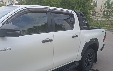 Toyota Hilux VIII, 2021 год, 4 550 000 рублей, 2 фотография