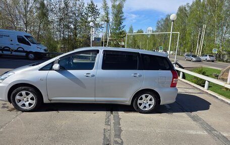 Toyota Wish II, 2005 год, 830 000 рублей, 3 фотография