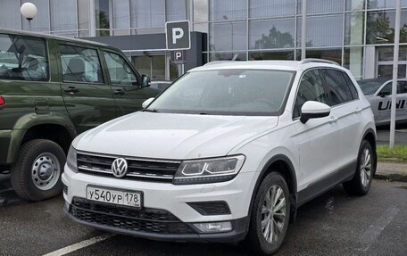 Volkswagen Tiguan II, 2017 год, 2 399 000 рублей, 1 фотография