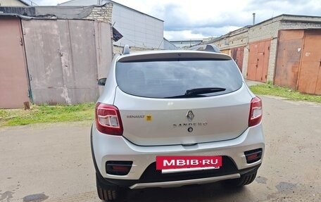Renault Sandero II рестайлинг, 2015 год, 1 000 000 рублей, 3 фотография