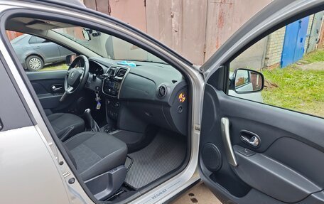 Renault Sandero II рестайлинг, 2015 год, 1 000 000 рублей, 9 фотография
