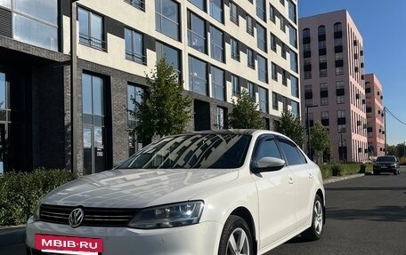Volkswagen Jetta VI, 2012 год, 900 000 рублей, 4 фотография