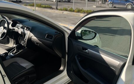 Volkswagen Jetta VI, 2012 год, 900 000 рублей, 8 фотография