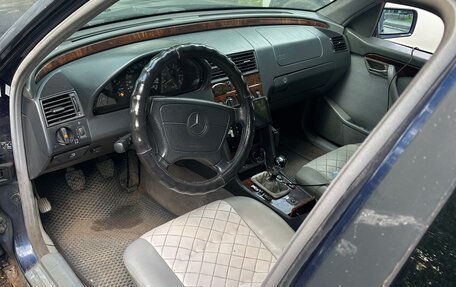Mercedes-Benz C-Класс, 1995 год, 250 000 рублей, 5 фотография