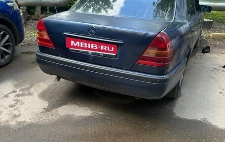 Mercedes-Benz C-Класс, 1995 год, 250 000 рублей, 6 фотография