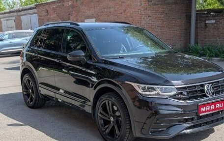 Volkswagen Tiguan II, 2021 год, 3 750 000 рублей, 1 фотография