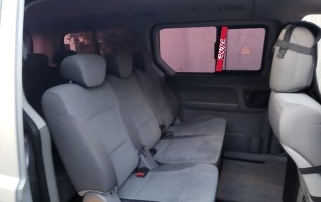 Hyundai H-1 II рестайлинг, 2015 год, 2 450 000 рублей, 8 фотография