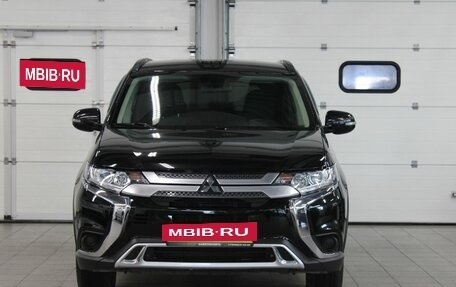Mitsubishi Outlander III рестайлинг 3, 2021 год, 2 657 000 рублей, 2 фотография