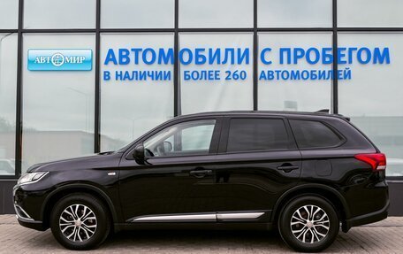 Mitsubishi Outlander III рестайлинг 3, 2018 год, 1 925 000 рублей, 2 фотография