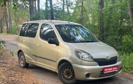 Toyota Yaris Verso, 2000 год, 210 000 рублей, 1 фотография