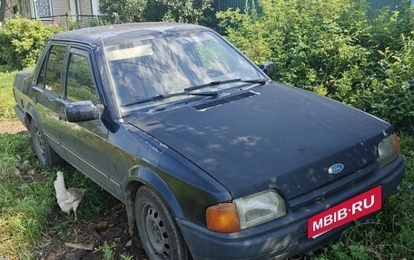 Ford Orion II, 1989 год, 55 000 рублей, 1 фотография