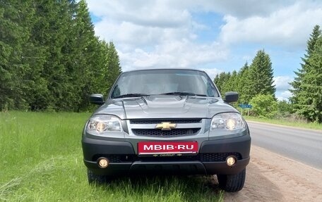 Chevrolet Niva I рестайлинг, 2014 год, 540 000 рублей, 1 фотография