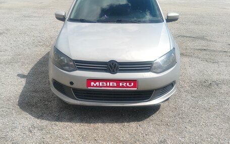 Volkswagen Polo VI (EU Market), 2011 год, 420 000 рублей, 1 фотография