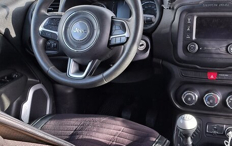 Jeep Renegade I рестайлинг, 2016 год, 1 400 000 рублей, 8 фотография
