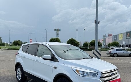 Ford Escape III, 2018 год, 800 000 рублей, 5 фотография