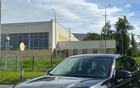 Mitsubishi Outlander III рестайлинг 3, 2013 год, 1 700 000 рублей, 2 фотография
