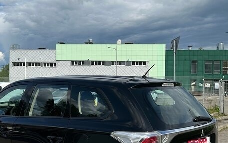 Mitsubishi Outlander III рестайлинг 3, 2013 год, 1 700 000 рублей, 5 фотография