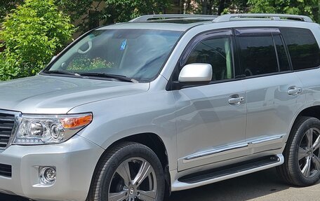 Toyota Land Cruiser 200, 2011 год, 2 500 000 рублей, 8 фотография