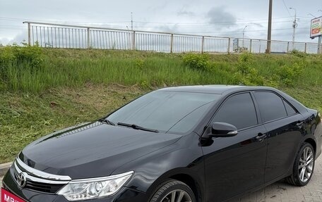 Toyota Camry, 2016 год, 2 550 000 рублей, 2 фотография