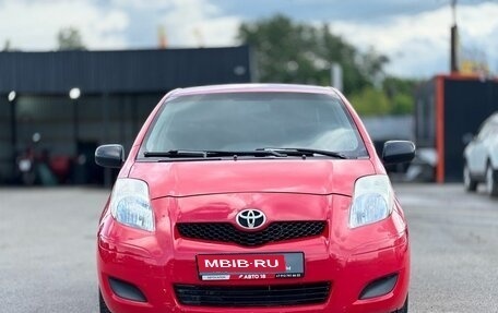 Toyota Yaris III рестайлинг, 2010 год, 549 000 рублей, 3 фотография