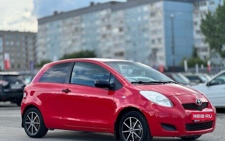 Toyota Yaris III рестайлинг, 2010 год, 549 000 рублей, 2 фотография