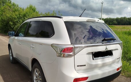 Mitsubishi Outlander III рестайлинг 3, 2012 год, 1 250 000 рублей, 4 фотография