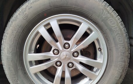 Mitsubishi Outlander III рестайлинг 3, 2012 год, 1 250 000 рублей, 7 фотография