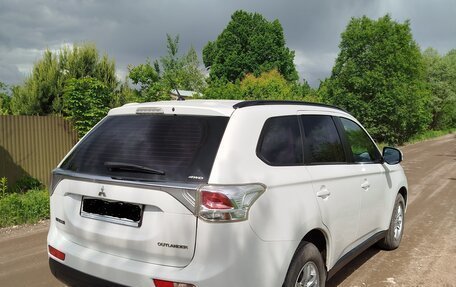 Mitsubishi Outlander III рестайлинг 3, 2012 год, 1 250 000 рублей, 5 фотография