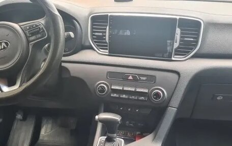 KIA Sportage IV рестайлинг, 2016 год, 2 150 000 рублей, 8 фотография