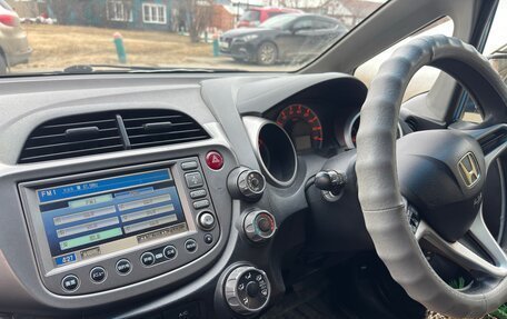 Honda Fit III, 2009 год, 620 000 рублей, 2 фотография