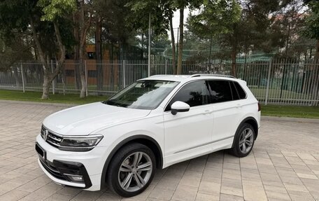Volkswagen Tiguan II, 2017 год, 3 050 000 рублей, 7 фотография