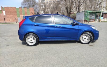 Hyundai Solaris II рестайлинг, 2011 год, 760 000 рублей, 5 фотография