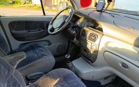 Renault Scenic III, 2001 год, 250 000 рублей, 7 фотография