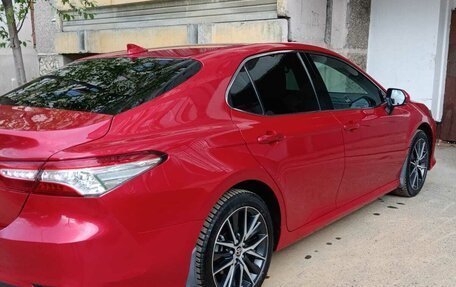 Toyota Camry, 2021 год, 3 250 000 рублей, 5 фотография