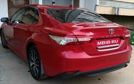Toyota Camry, 2021 год, 3 250 000 рублей, 4 фотография