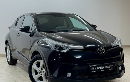 Toyota C-HR I рестайлинг, 2019 год, 2 380 000 рублей, 3 фотография