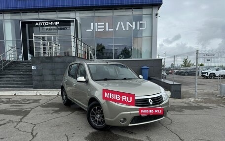 Renault Sandero I, 2011 год, 700 000 рублей, 2 фотография