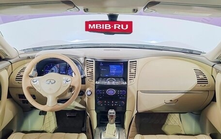Infiniti FX II, 2013 год, 1 690 000 рублей, 10 фотография