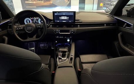 Audi A4, 2022 год, 1 920 000 рублей, 15 фотография